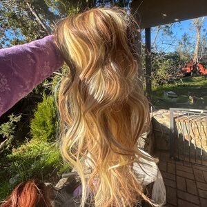 Luxurious Blonde and Brown Wavy Hair Extension